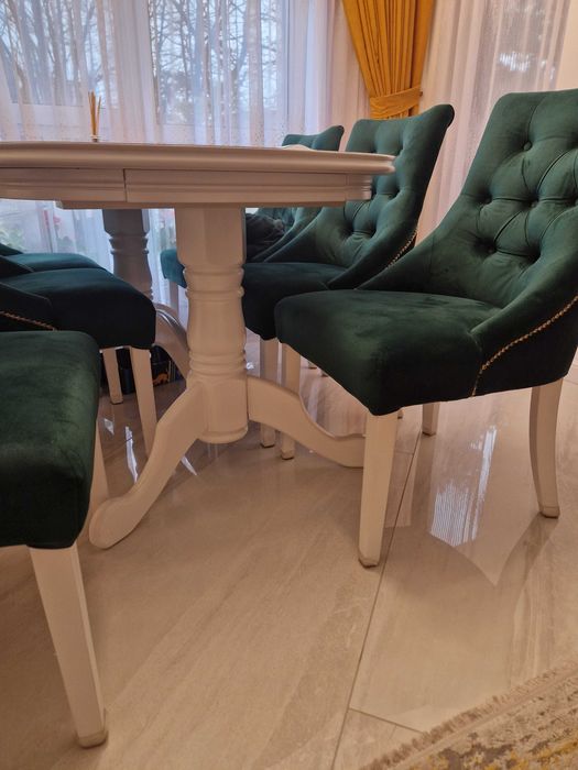 Set masa cu scaune din lemn masiv