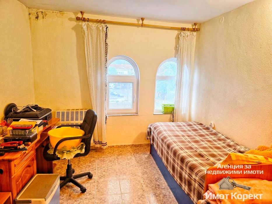 Продава се Двустаен апартамент в Асеновград - 63 кв.м за 1397 €/кв.м - Снимка #1