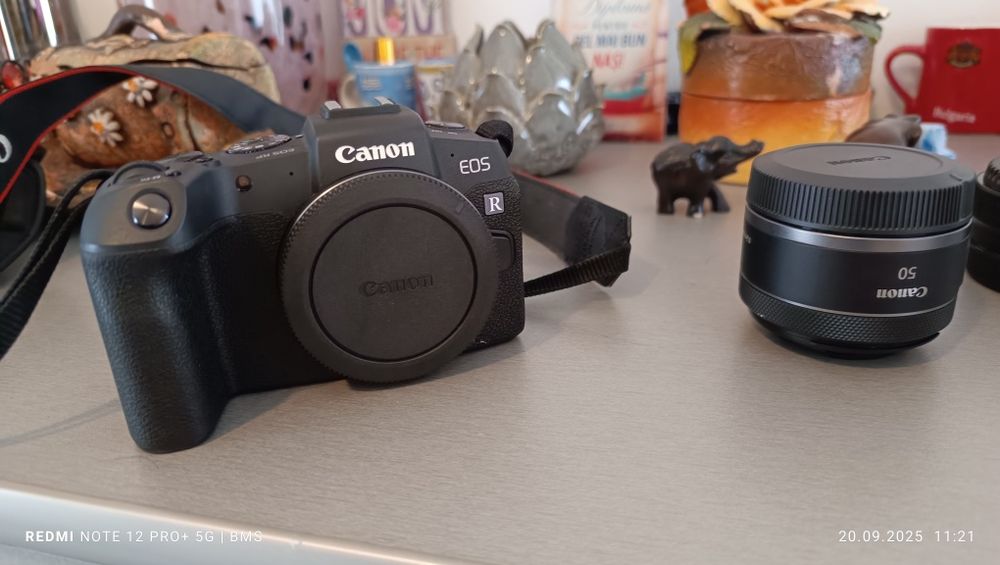 Aparat foto mirrorless Canon Rp