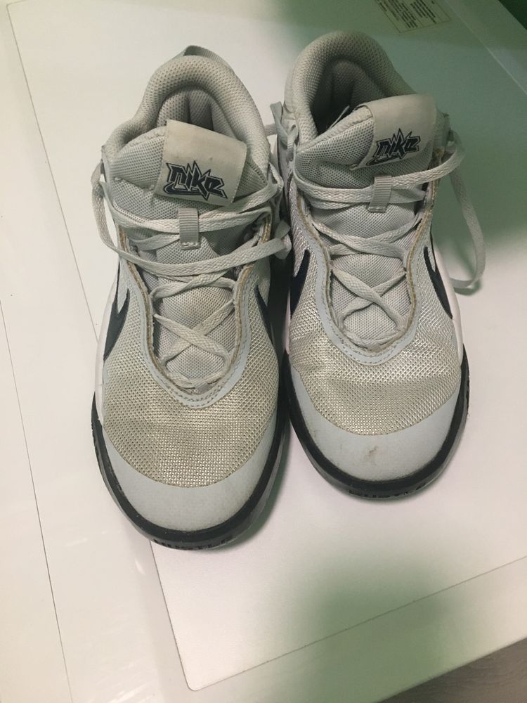 Papuci sport Nike, mărime 35,5