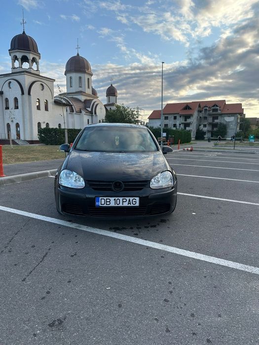 Vând golf 5 coupe