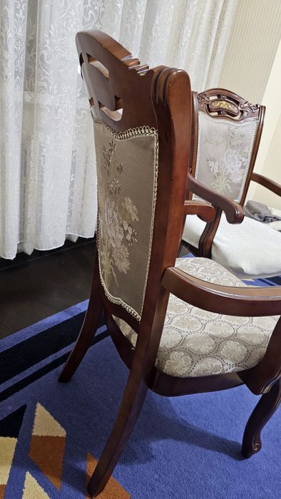 Стулья в гостиную