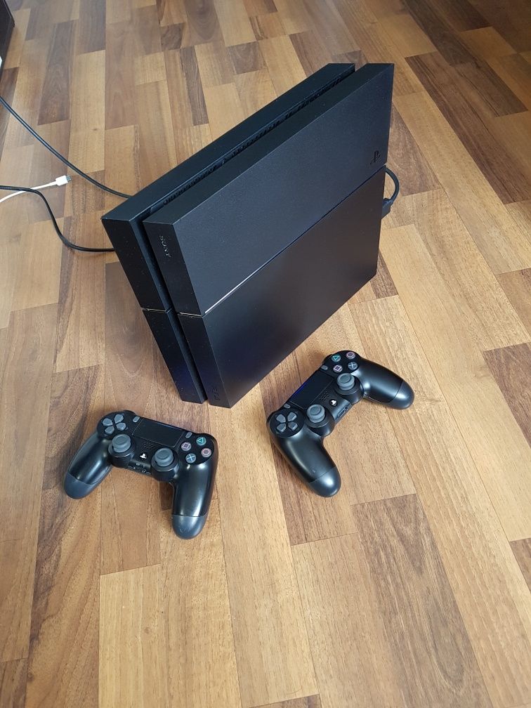 Ps4 modat+10 jocuri Playstation 4 perfect functional