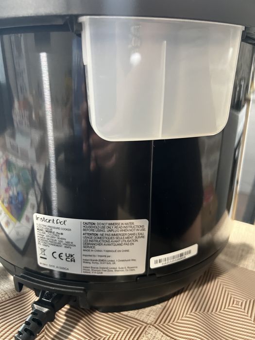 Мултикукър Instant Pot Pro 7.6 л