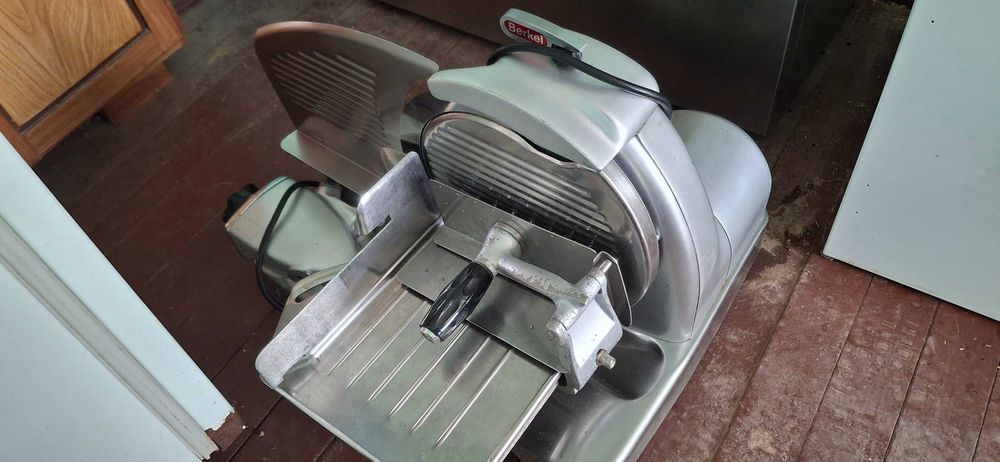 Колбасорезачка Berkel 834