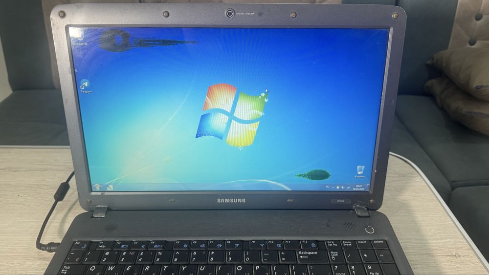 Notbuk Samsung sotiladi