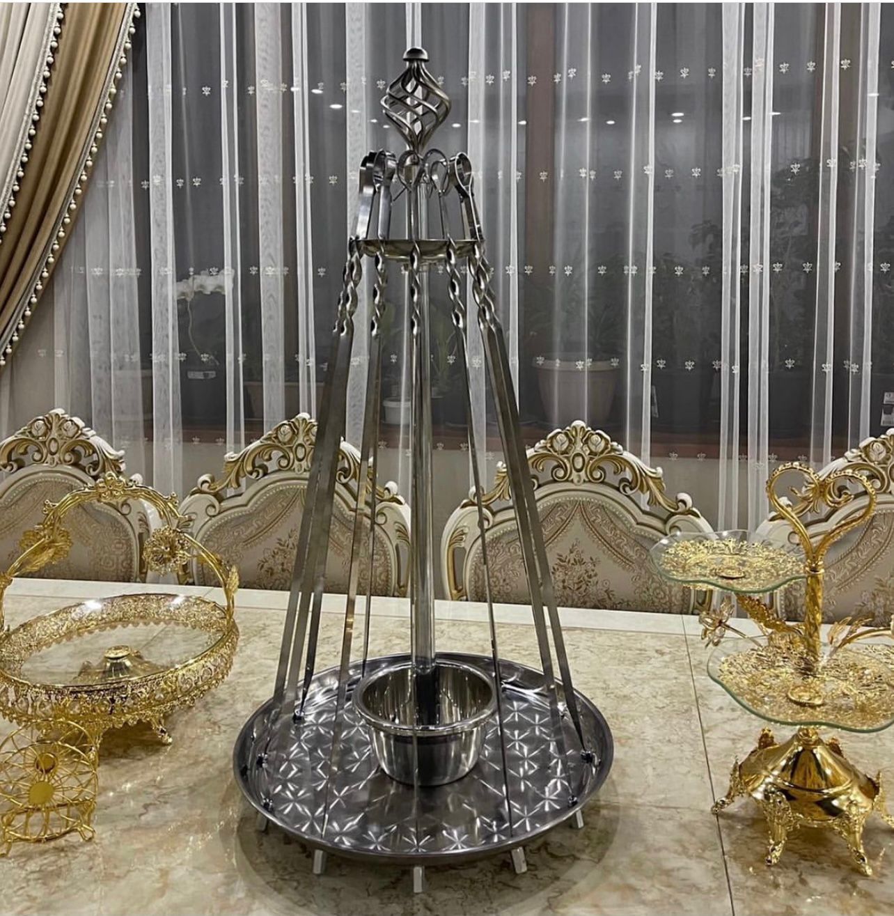 Таганки красивая подача шашлыка