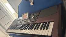 Vand schimb cu Pa 4 Korg pa 1000 ca nou  cu husa korg noua
