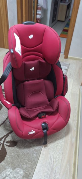 Scaun auto ,copii Joie cu sistem isofix