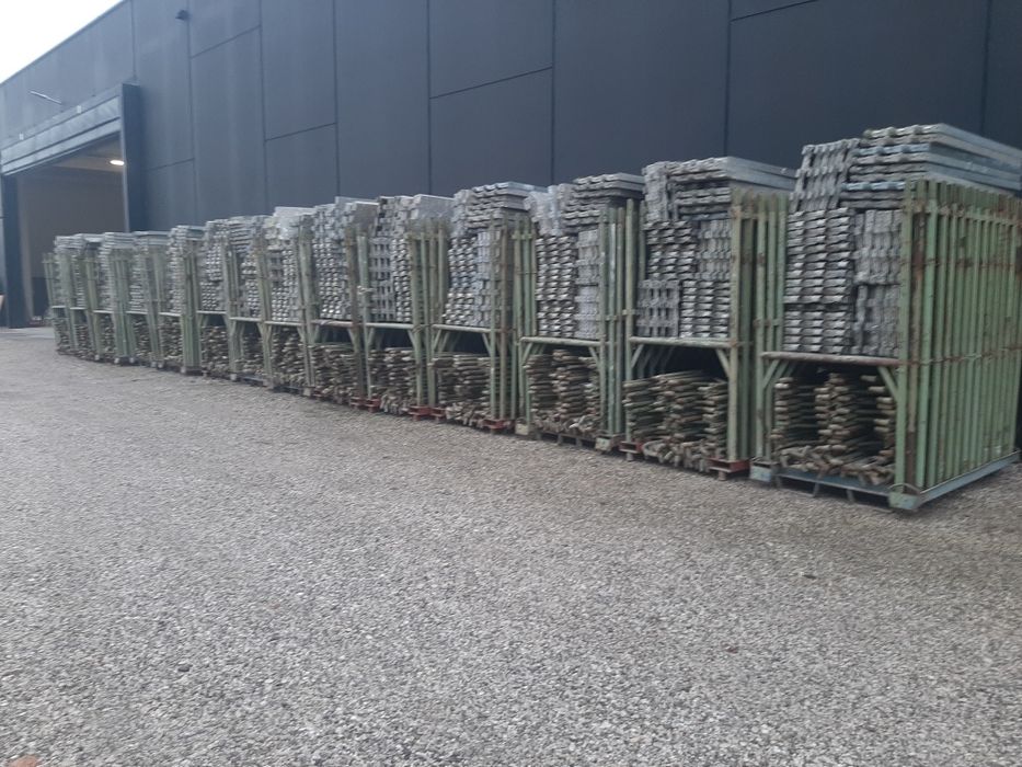 Schela metalica Italiana inclusiv podine mp3600