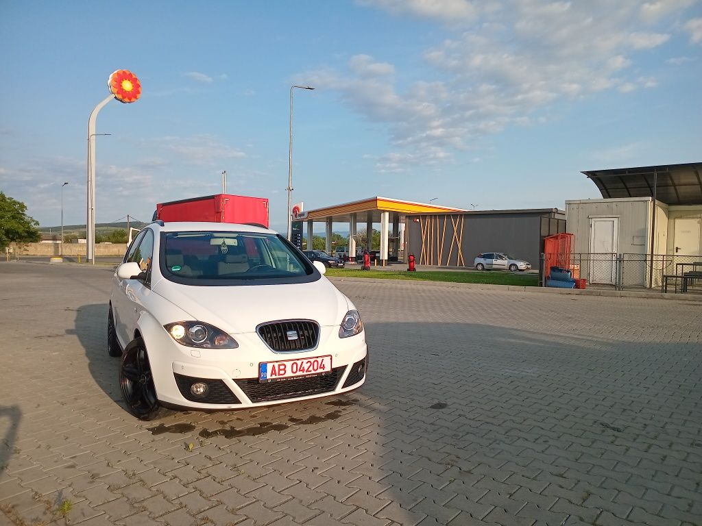 Vând/Schimb Seat Altea XL.
