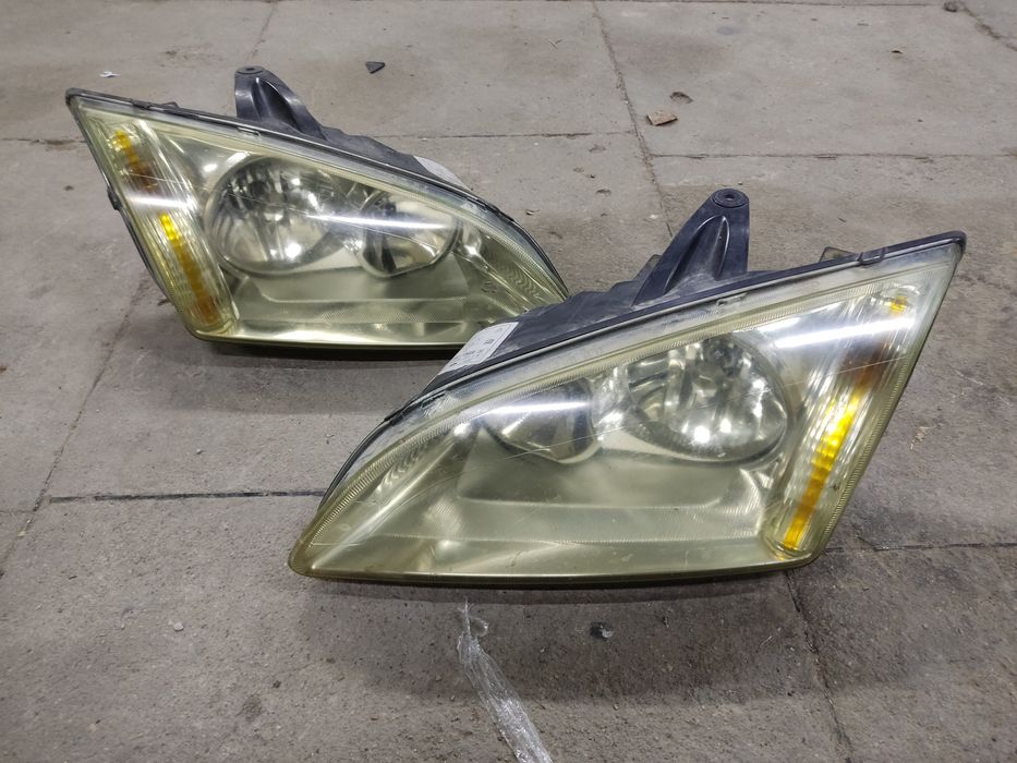 Фары Ford focus.