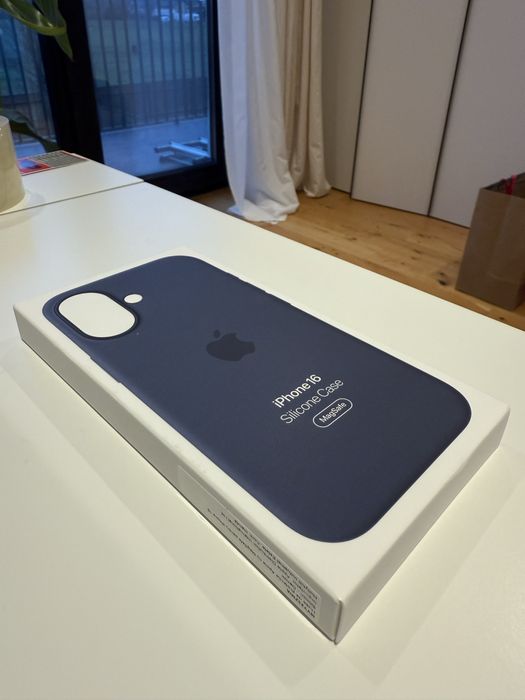 Husa iPhone 16 Originala