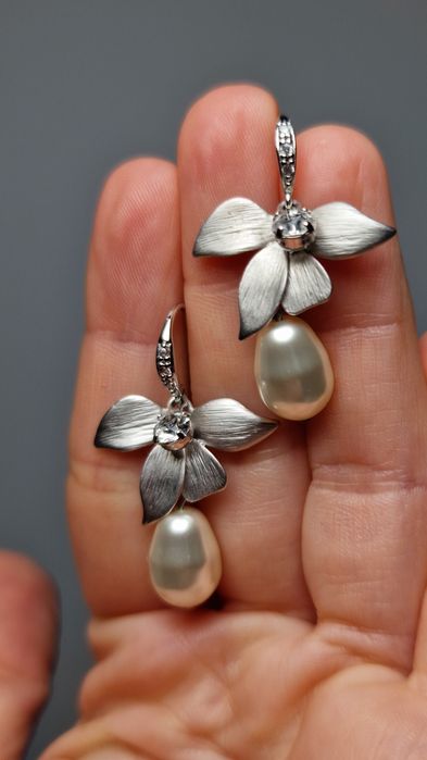 Set cercei si lantisor cu floare si perla de cultura, ocazie, mireasa