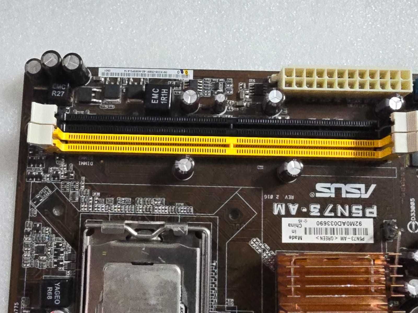 Placa de baza ASUS P5N73-AM, LGA775, DDR2 + Procesor Q8200