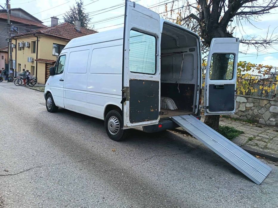 100% коректно отношение!Изчистване,освежаване ,подръжка  на мебели о