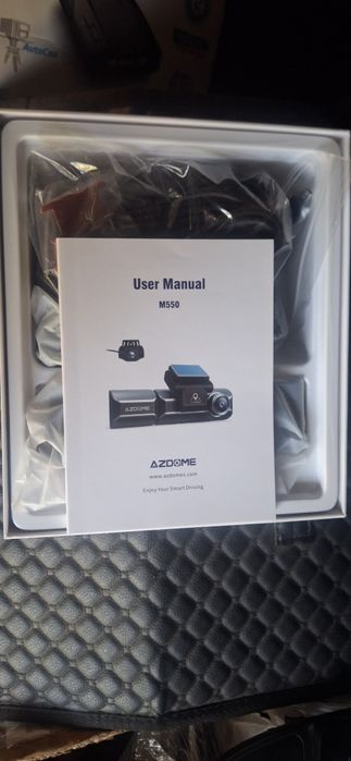 Продам AZDOME M550 3 камерный видеорегистратор с WIFI и GPS абсалютно