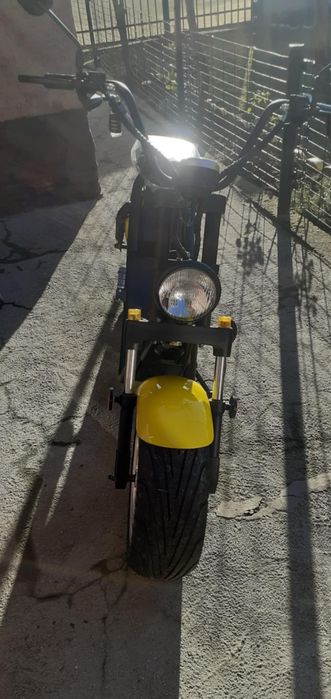 Moped Electric Nou