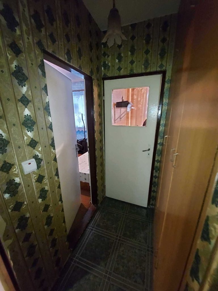 Продава се Двустаен апартамент в Търговище, Вароша - 58 кв.м за 1187 €/кв.м - Снимка #4