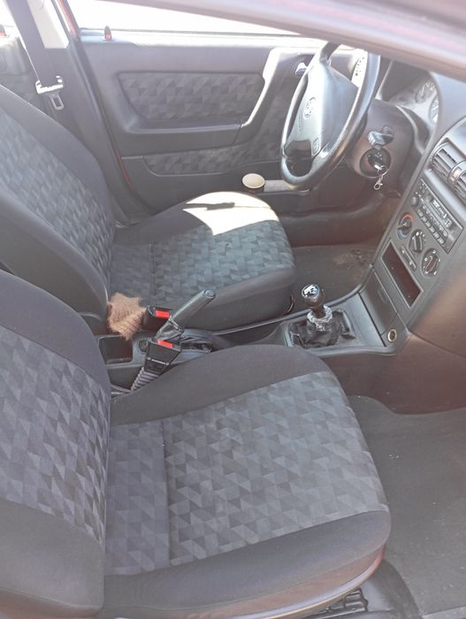 Vând urgent Opel Astra benzină 1.2 1850 RON fix