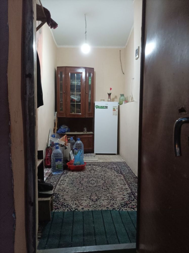Продаётся дача 6,3 сотки,2 комнаты,бассеин,вьез для авто,посёлок Бахор