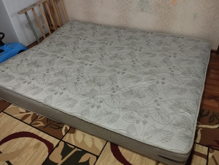 Отдам матрац бесплатно