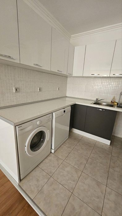 Дава се под наем Двустаен апартамент в София, Център - 60 кв.м за 600 € - Снимка #2