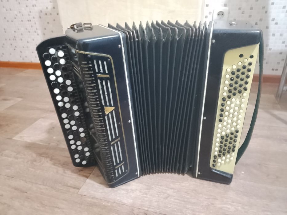 Аккордеон СССР продам