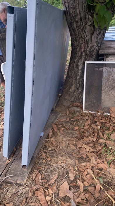 Uși pentru garaj din fier foarte rezistente