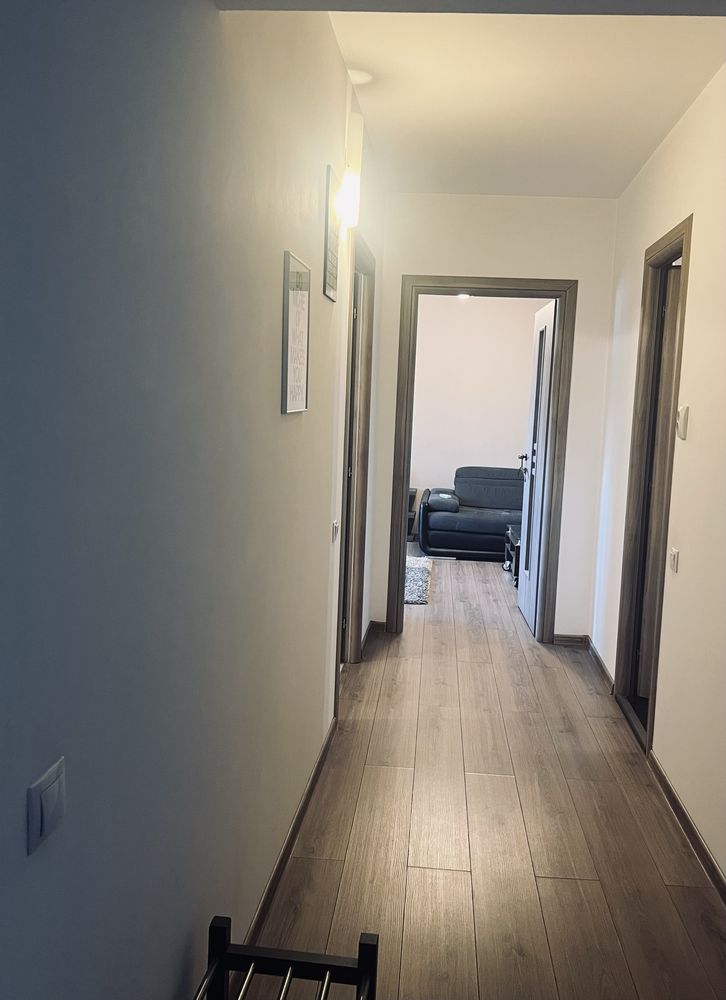 Inchiriez apartament