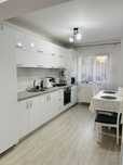 Închiriez apartament