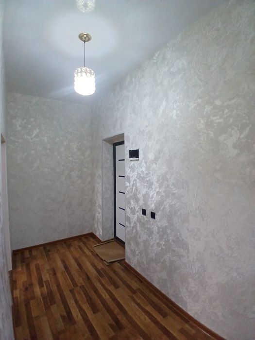 7 микрараёнда 1 хонали 42 квадрат .4 этаж дом 5 этажлик .нархи 29000 д