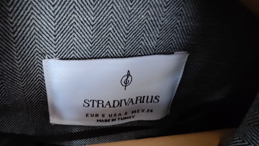 Palton tip redingotă Stradivarius