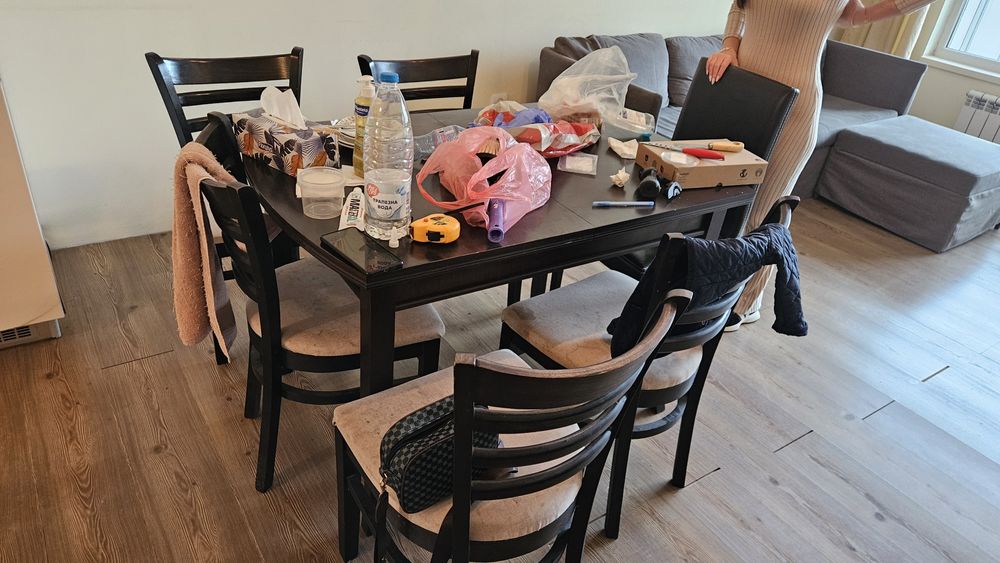 Диван, масивни маси, столове, легла, шкафове