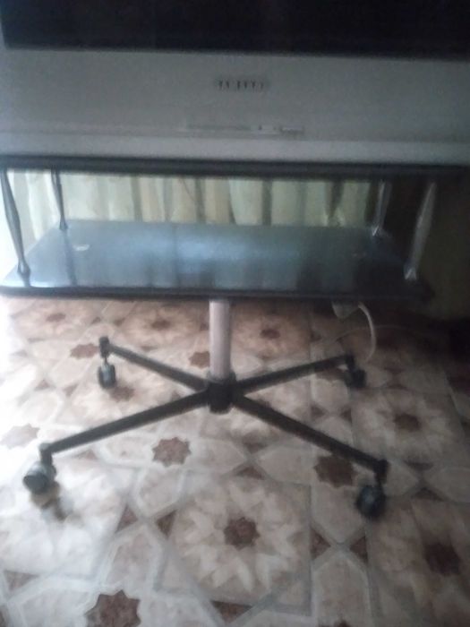 Подставка под телевизор