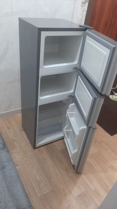 Холодильник в использовании месяц
