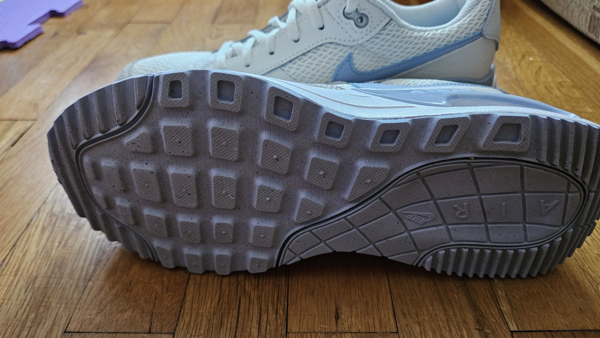 Дамски маратонки Nike Air Max