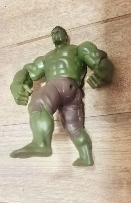 Figurină colecție Marvel Avengers Incredibile Hulk de la Hasbro 15 cm