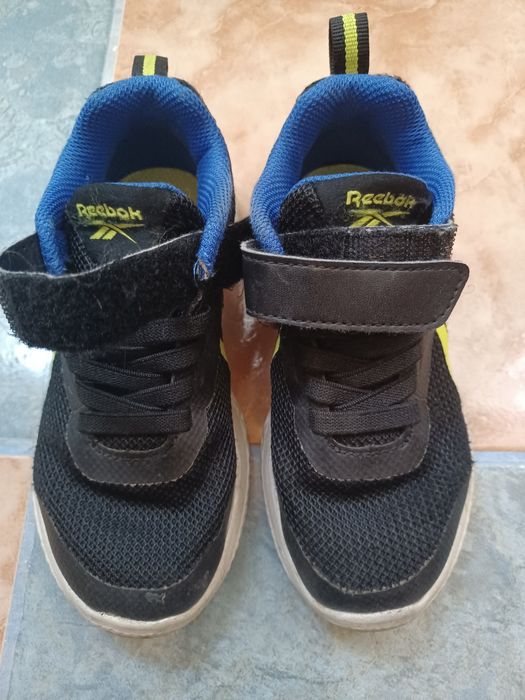 Adidasi Reebok copii