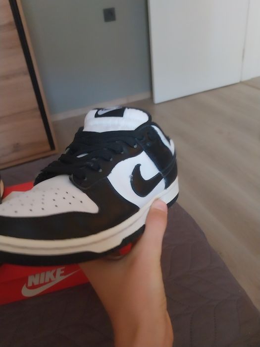 Продавам Nike dunk low panda