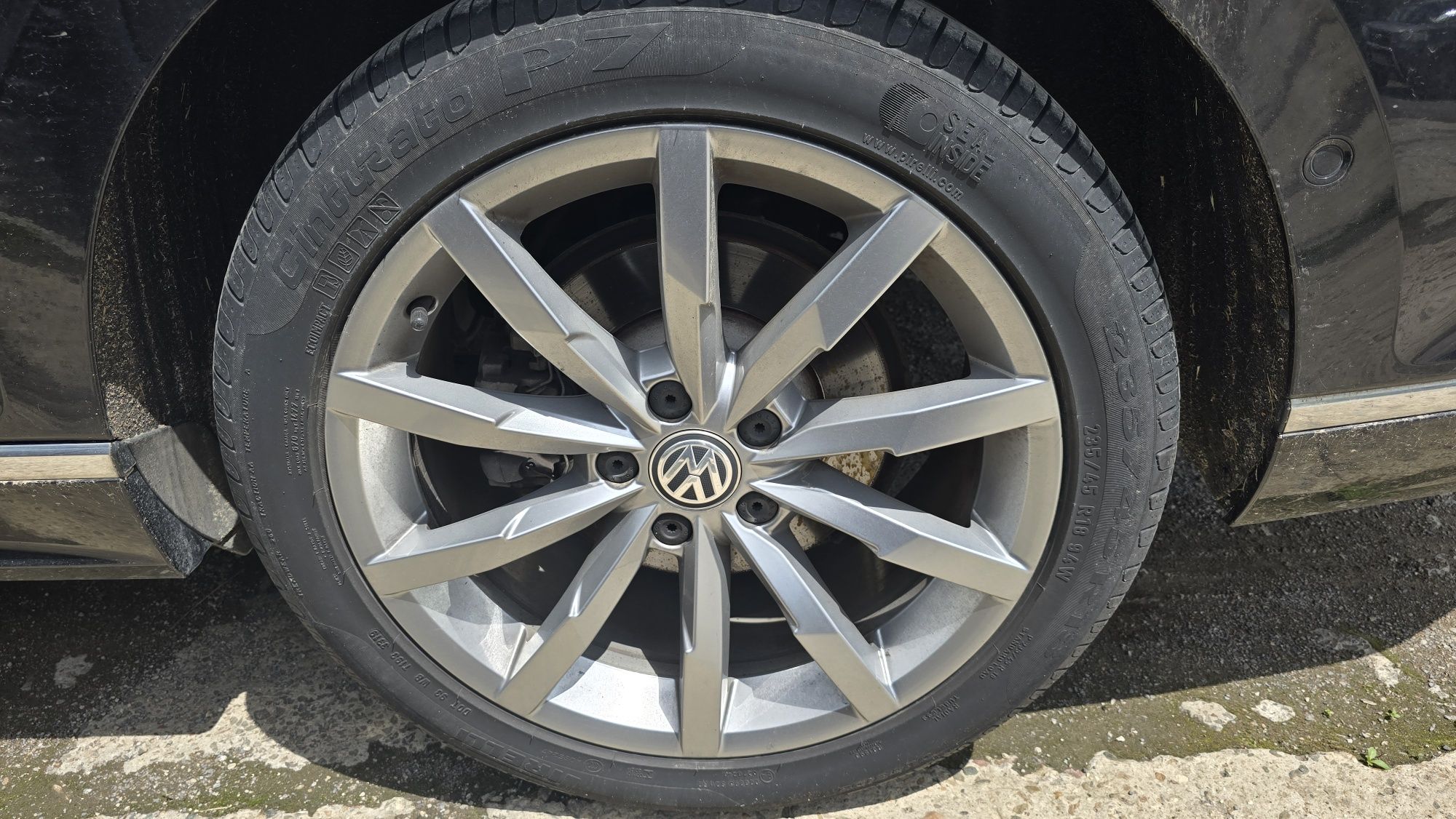 Гуми PIRELLI Cinturato P7 235/45/18