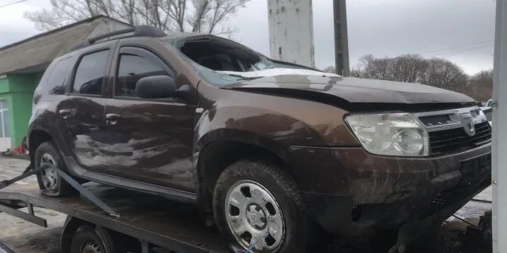 Dezmembrez Dacia Duster 2011 motor 1.5dci 66kw 90cp cod motor  k9k 892 cutie manuala 5 trepte