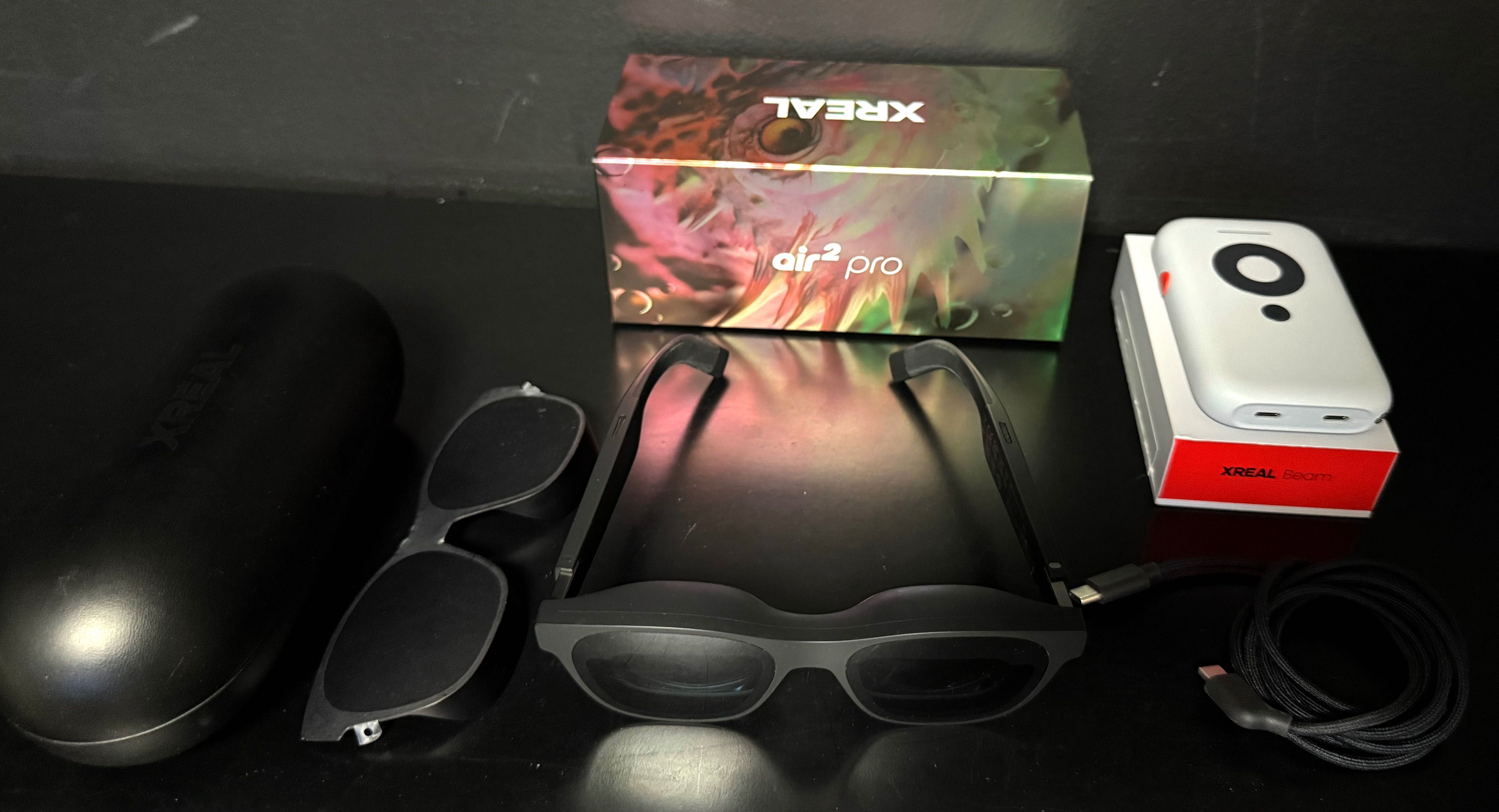 Очки дополненной реальности Xreal Air2 Pro + Xreal Beam