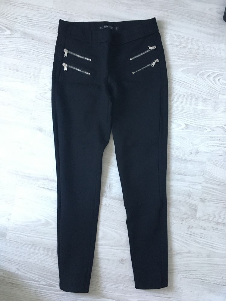 Pantaloni zara