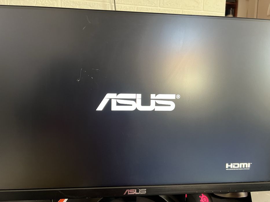 Monitor Asus ultra-subtire model 2020 24 inch