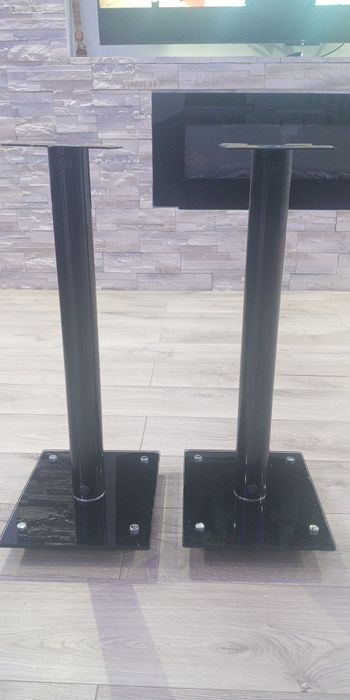 Vând stative interior pentru monitoare sau alte tipuri de boxe