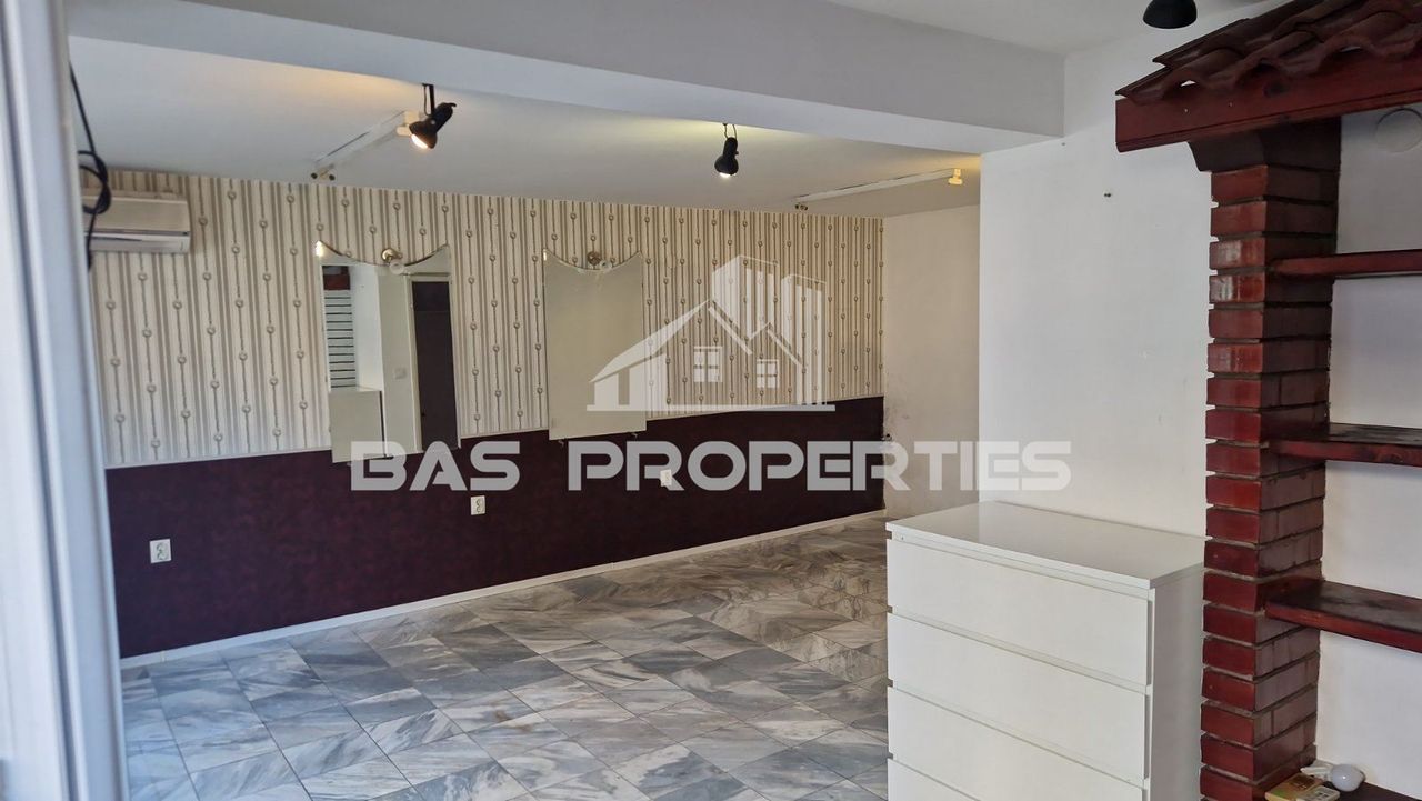 Продава се Офис в София, Лозенец - 45 кв.м за 2734 €/кв.м - Снимка #1