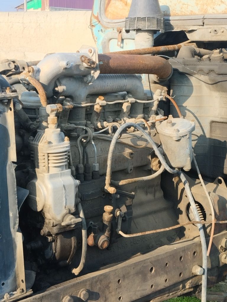 Mtz 80 traktori sotiladi