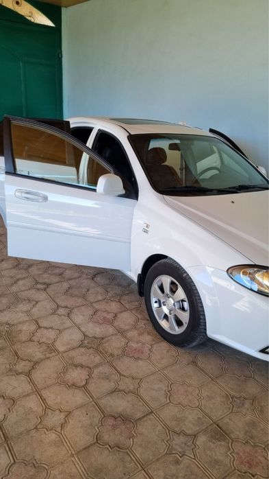 Chevrolet Gentra 2022 sotiladi