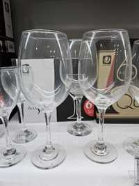 Големи чаши за вино